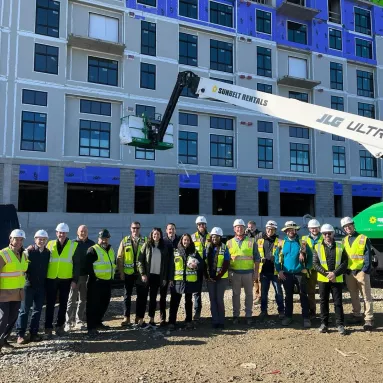 The gang’s all here 🙌 Our project team just topped out at Parcel H in North Bethesda, and we ce